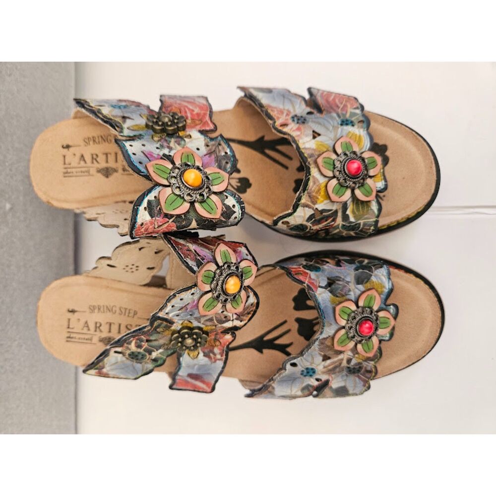 L'Artiste Radiating Sandals by Spring Step - Picture 4 of 8